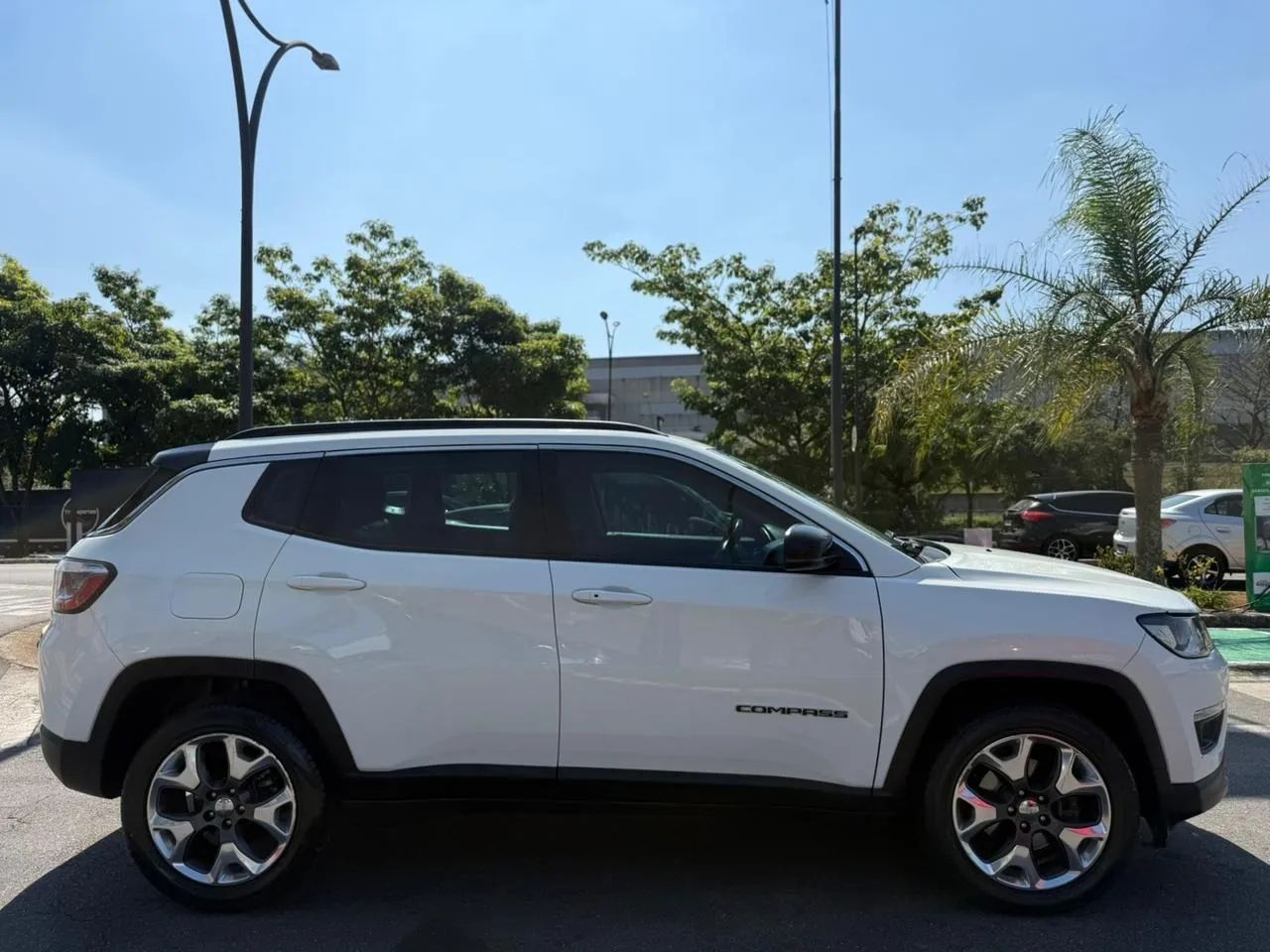 Jeep Compass Longitude 2.0 4X2 Flex 16V Aut. 2020 - Foto 5