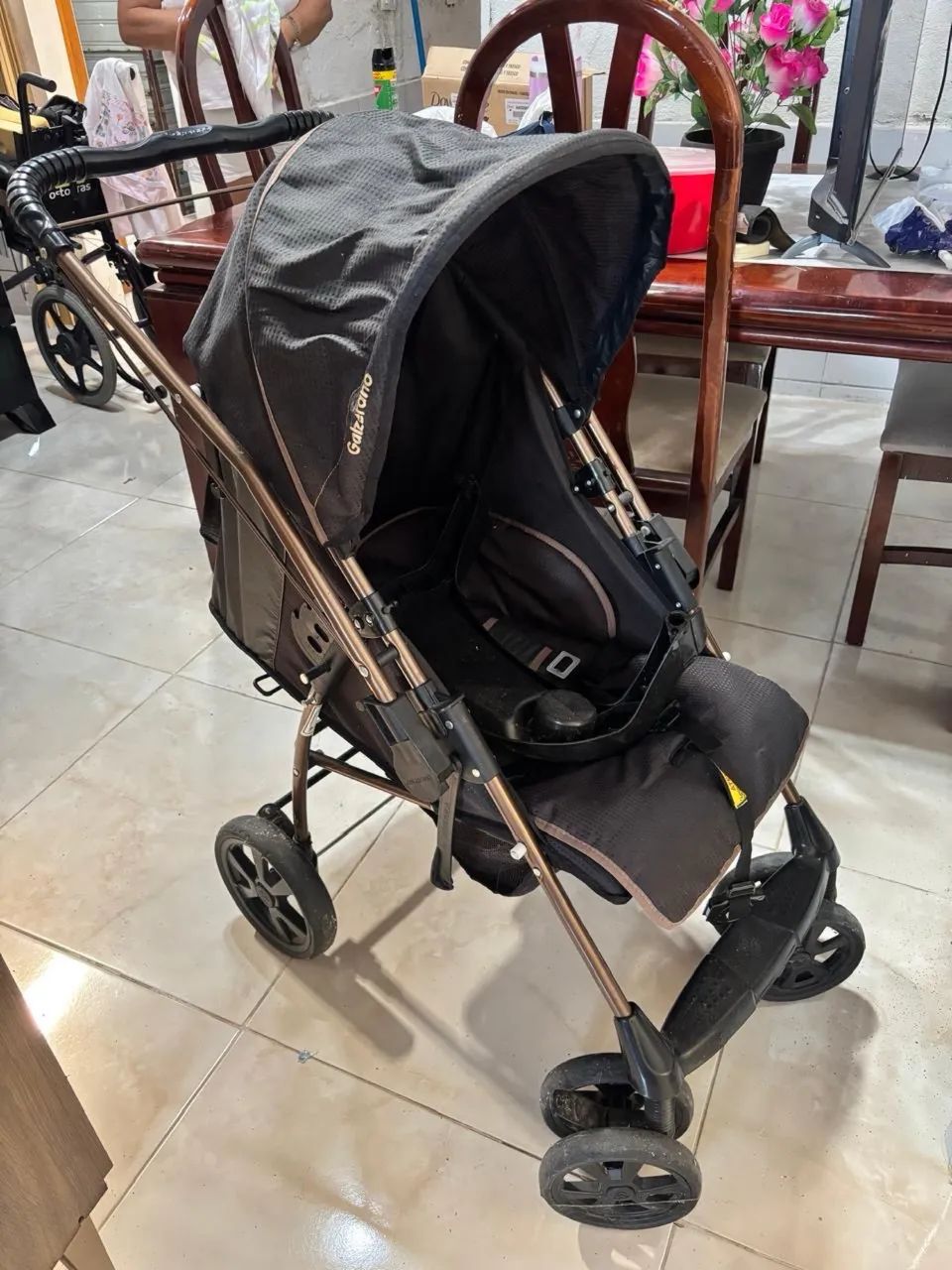 Carrinho de bebê galzerano
