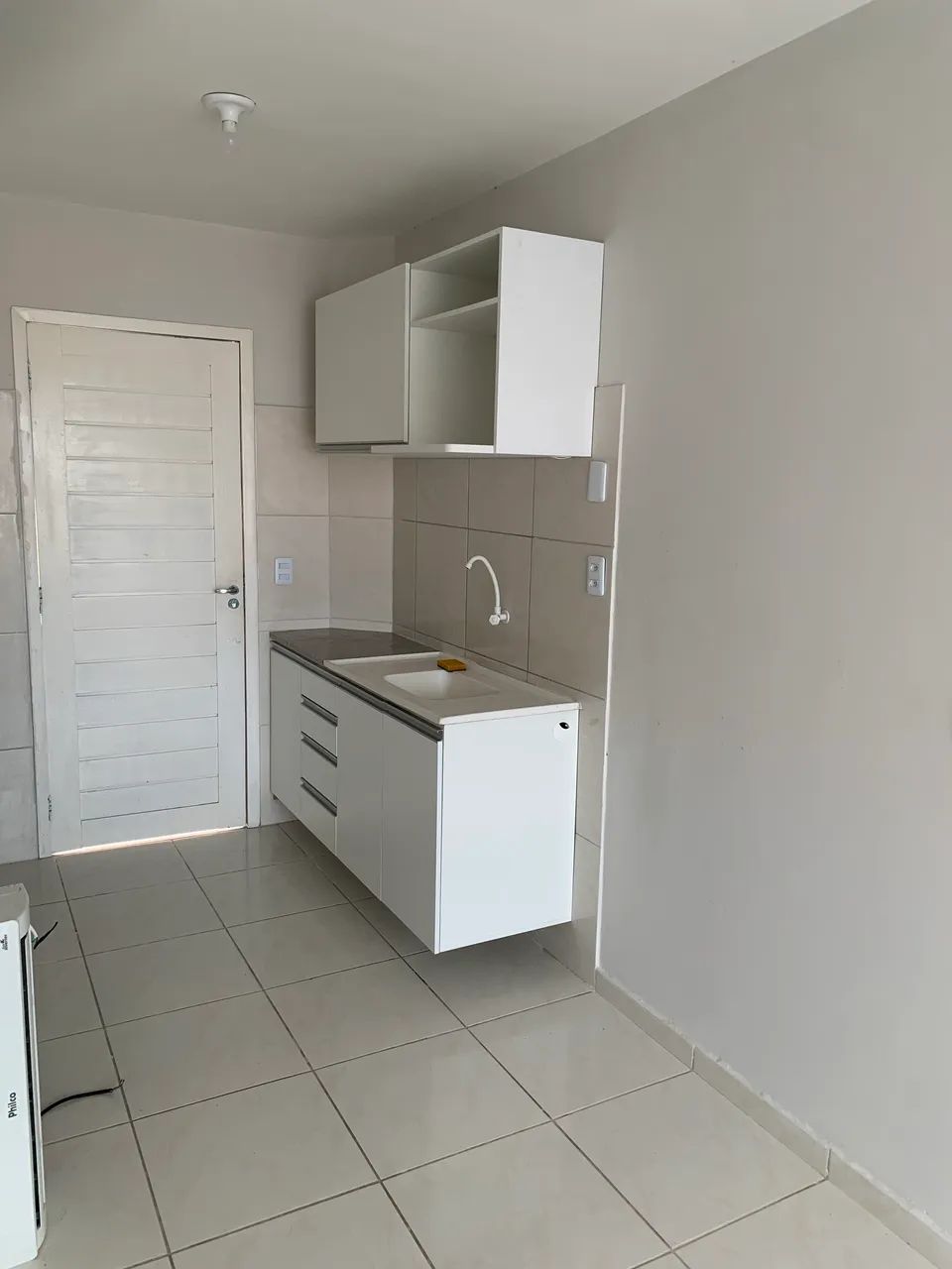 ALUGA-SE - KITNET/ AP-incluso:  condomínio, IPTU e internet  - Foto 9