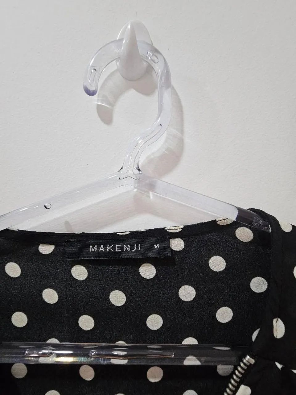 Camisa Preta com Poá Makenji Tamanho M - Foto 4