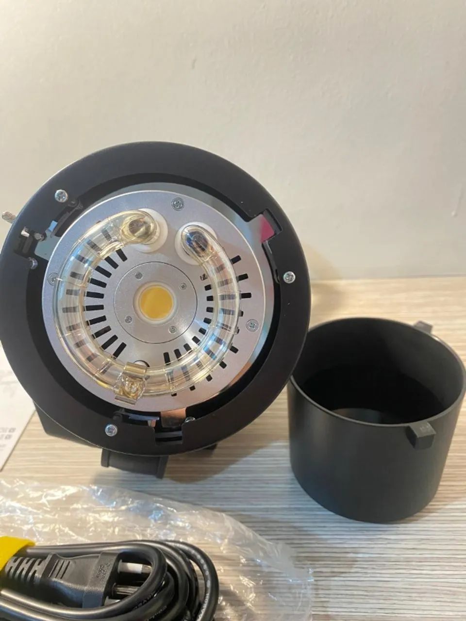 Flash Tocha Godox SK400II V à venda - Nunca Usado! - Câmeras e ...