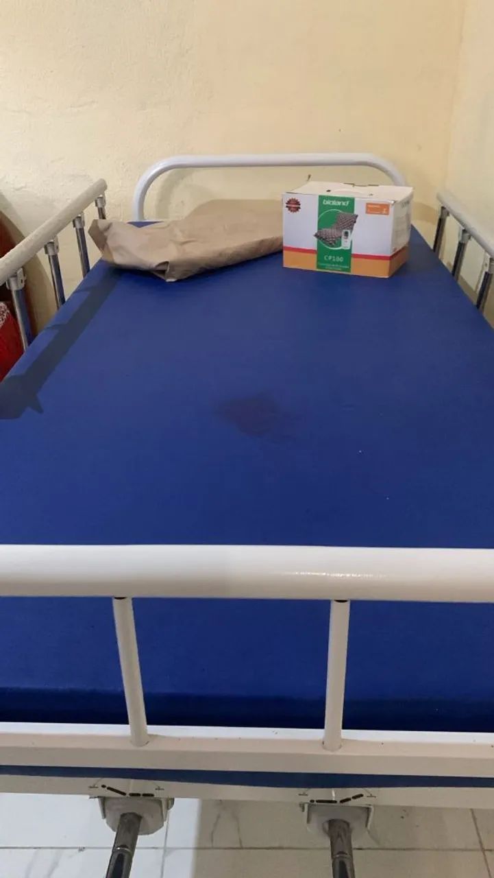 VENDO CAMA HOSPITALAR NOVA - Foto 2
