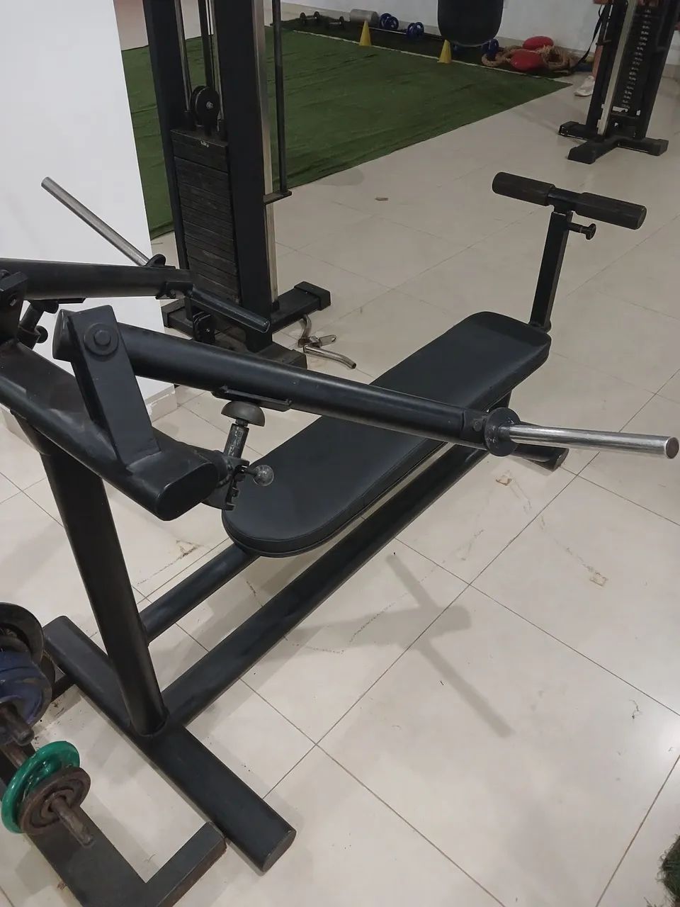 Equipamentos de academia 