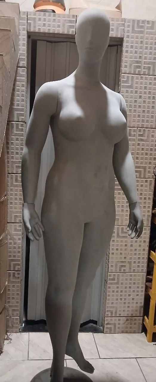 Manequim plus size