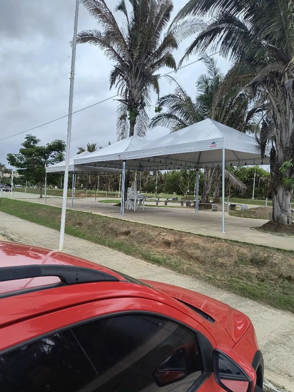 ALUGA-SE TENDA