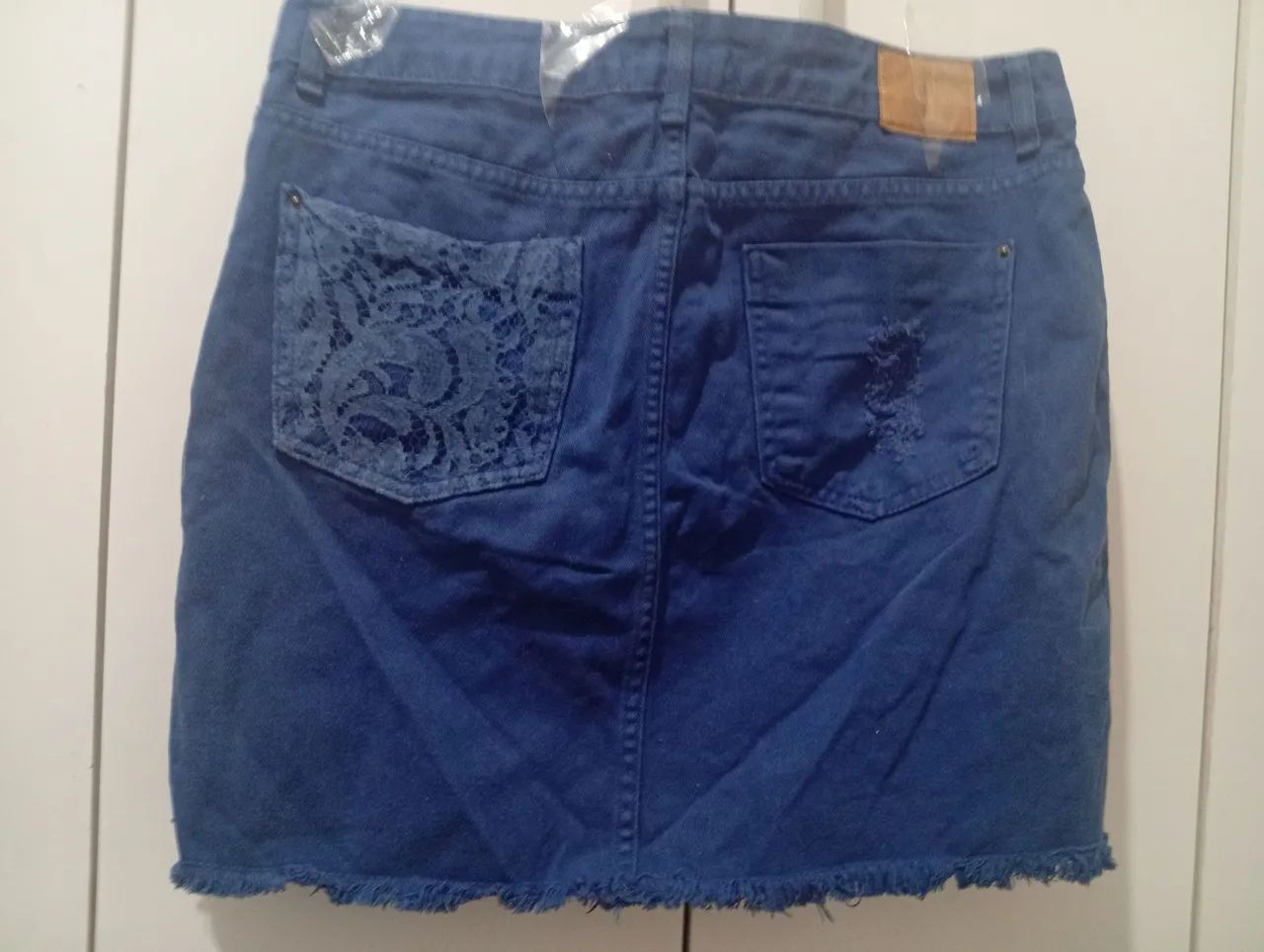 Saia Jeans com Detalhe em Renda - Foto 4