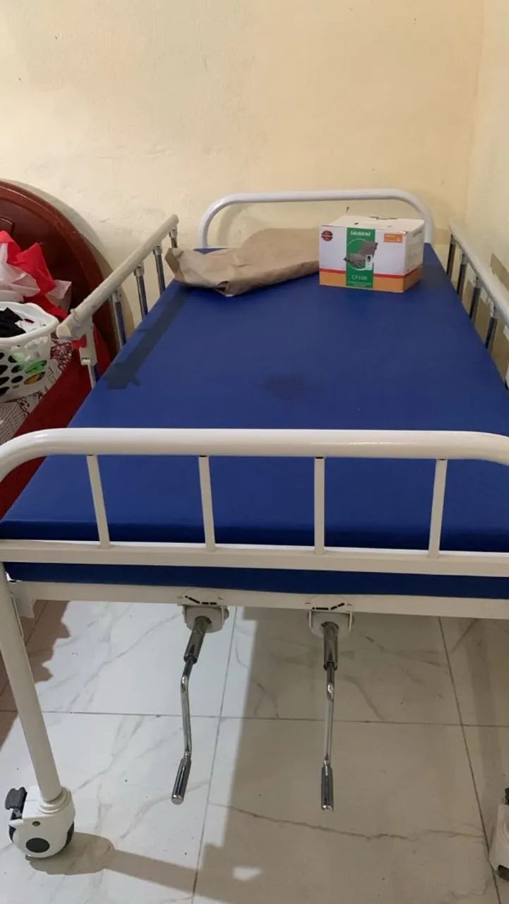 VENDO CAMA HOSPITALAR NOVA