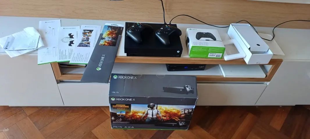 XBOX ONE X 1TB - Foto 2