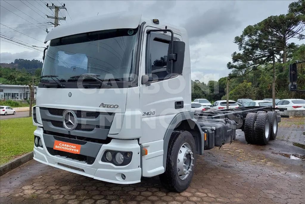 MERCEDES-BENZ ATEGO 2430 6X2, ANO 2017/2018 - Foto 5