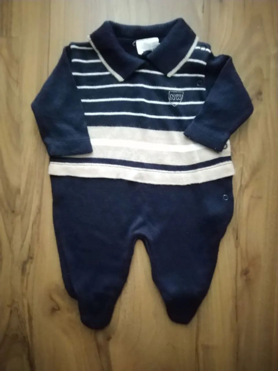Roupa de bebê - Macacão em linha Tamanho P  Usado