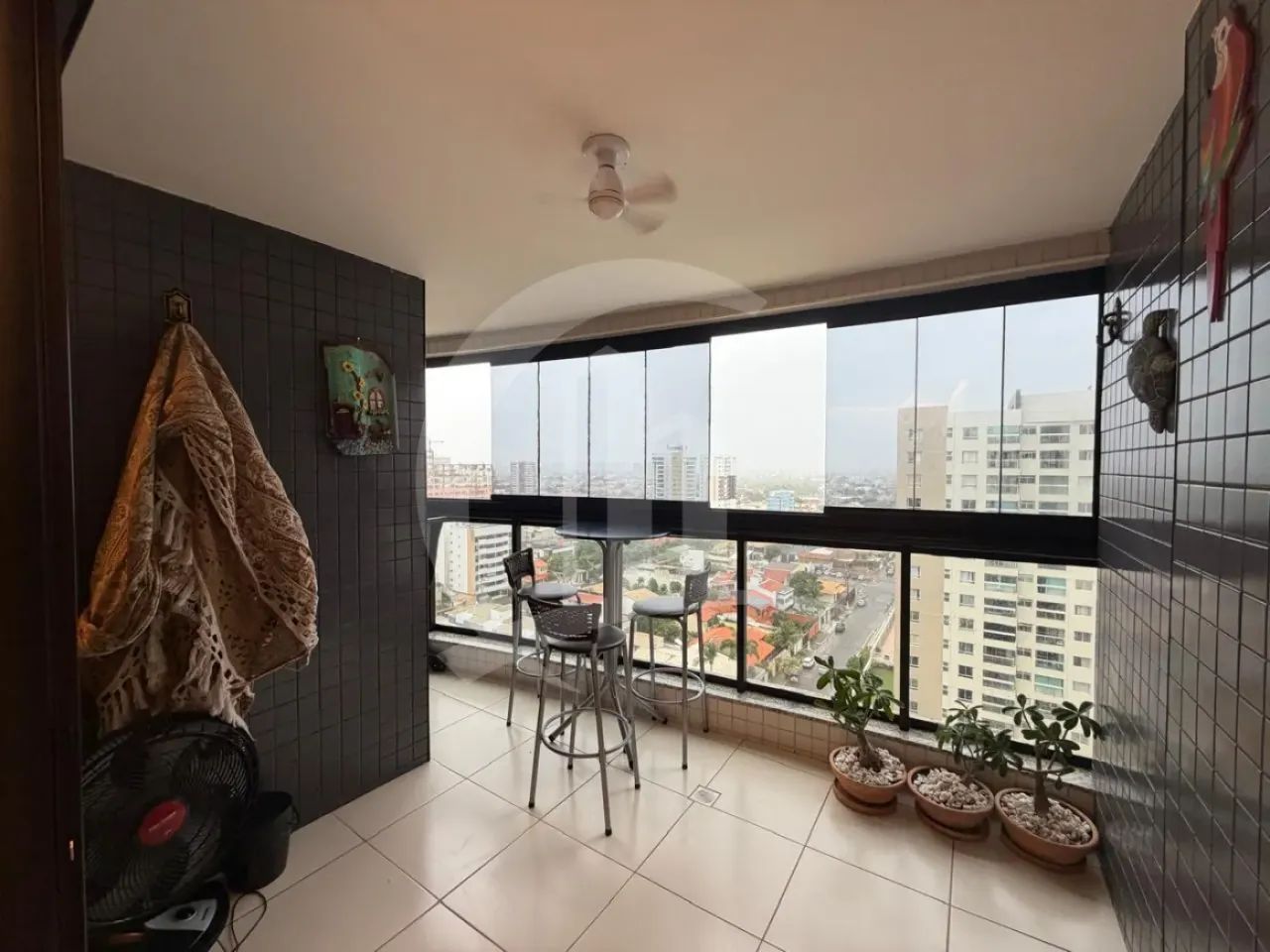 Apartamento no Condomínio Parque Arena com três quartos, sendo uma suíte - Foto 3