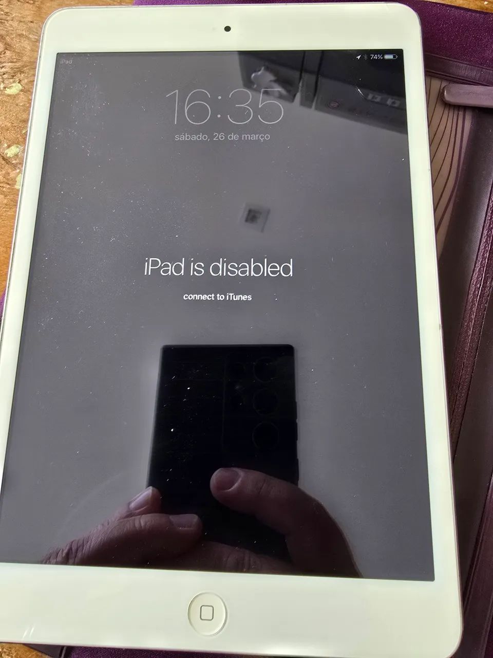 Ipad 1a geraçao M1432 branco com teclado externo e capa - Foto 4