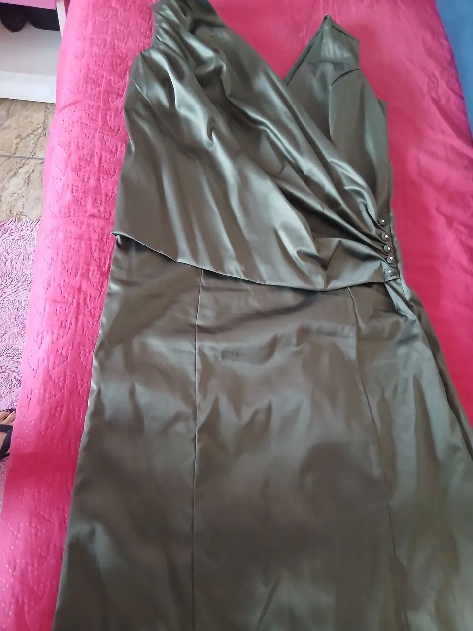 Lindo vestido  Social , cor verde .