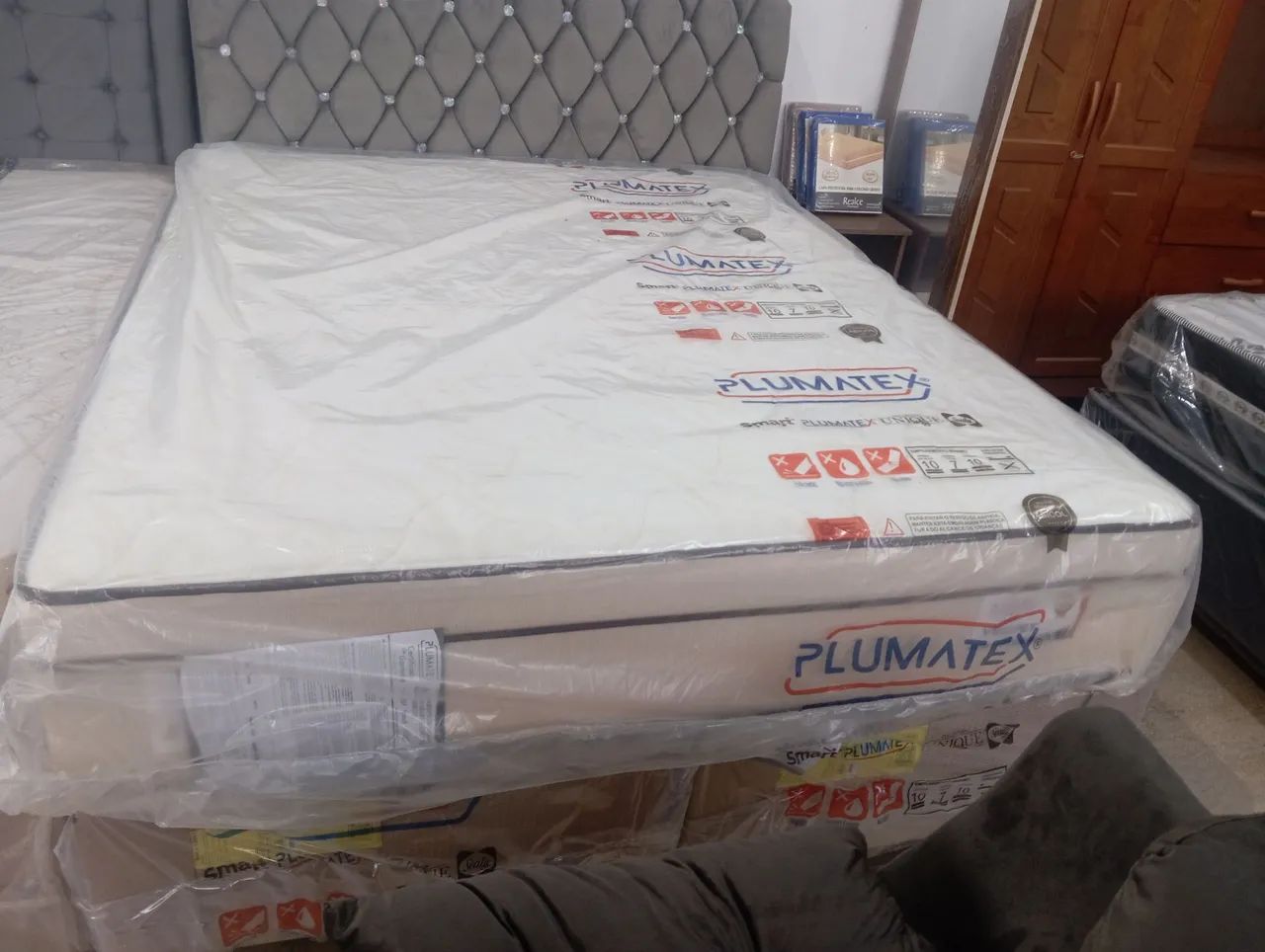 Cama, conjunto box Queen molas ensacadas 