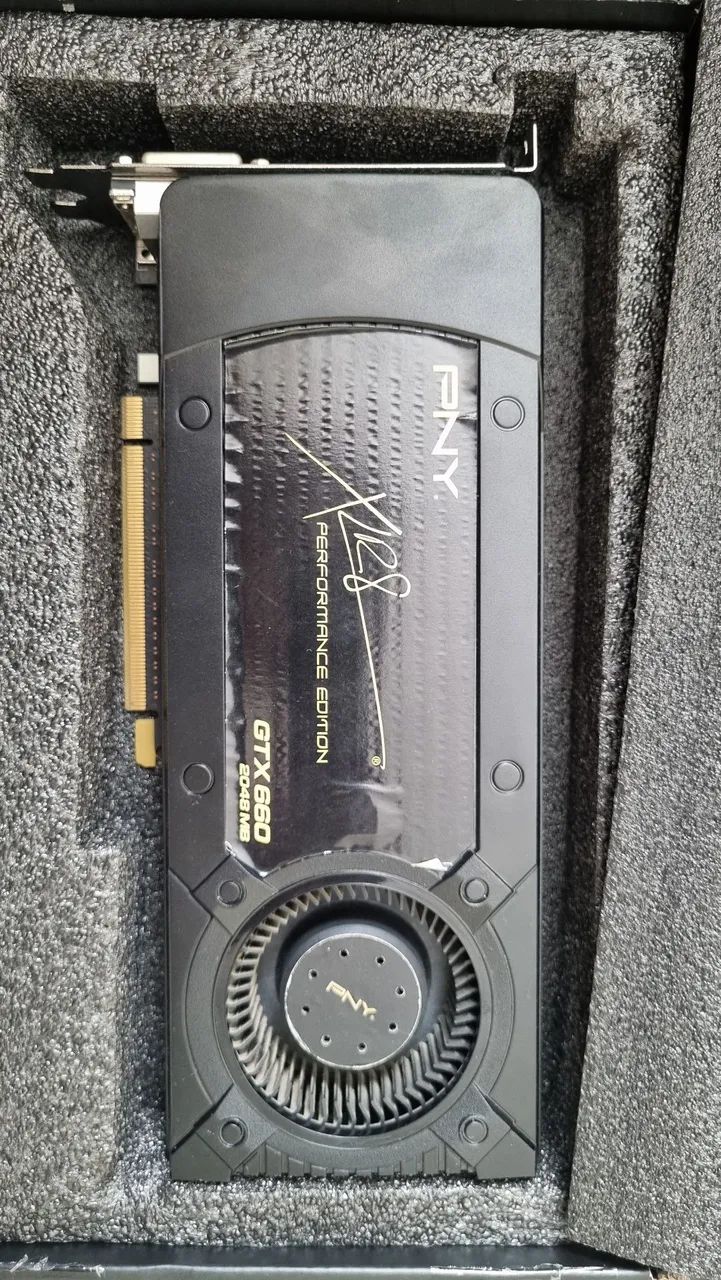 Placa de vídeo NVIDIA Founders Edition - Foto 3