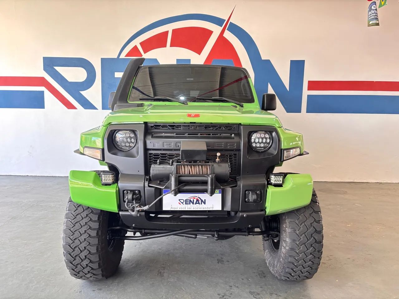 Troller T-4 2015