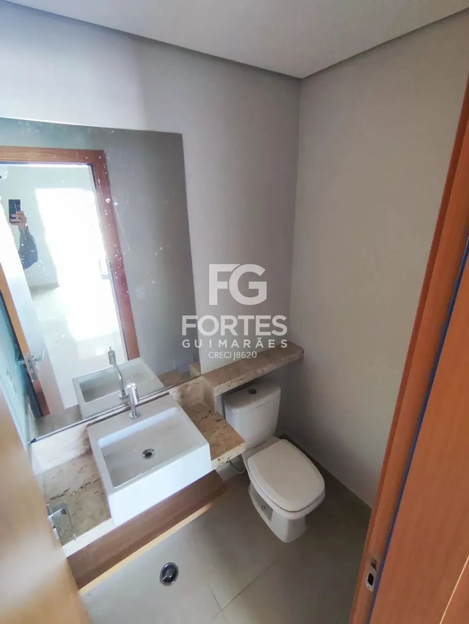 Apartamento Andar Alto Vista Livre ao lado do Ribeirão Shopping, colégio Liceu, com 02 dor - Foto 12