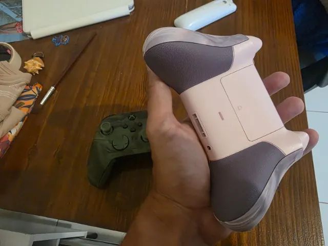 Controle Xbox Sem Fio Bluetooth (Funciona PC) - Rosa Militar