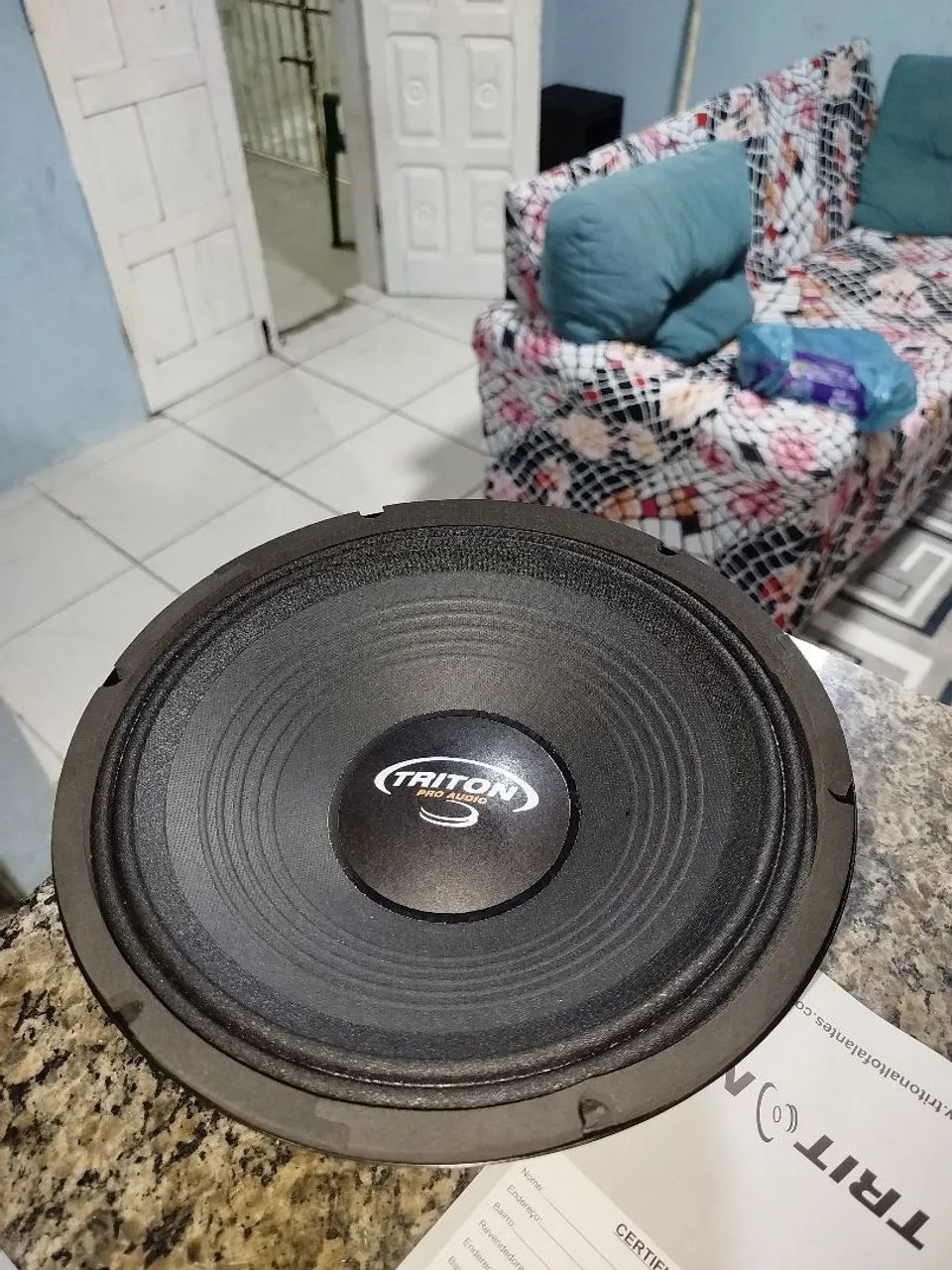 Vendo alto falante Triton pro áudio novo 