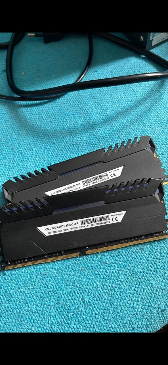 Memória RAM Corsair Vengeance DDR4 3000mhz 2x16gb