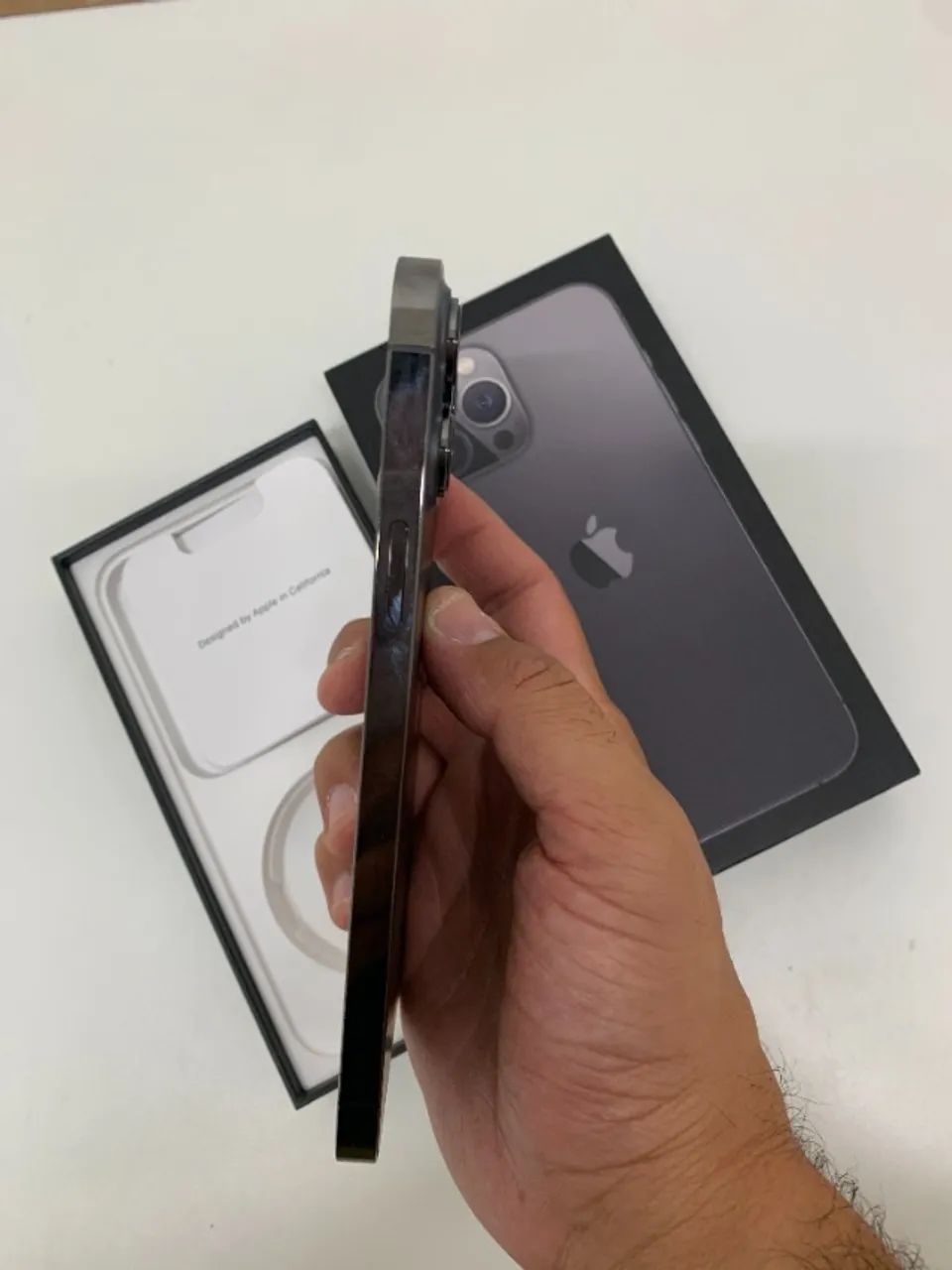 iPhone 13 Pro Max 128GB Preto (com Caixa)   // impecável //  retirada na Savassi - Foto 2
