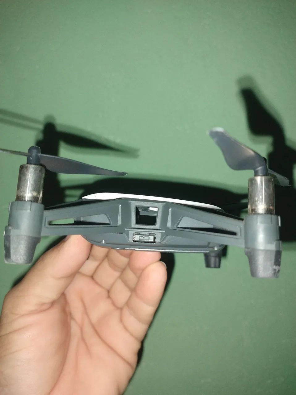 Drone Tello com 2 baterias e carregador  - Foto 4