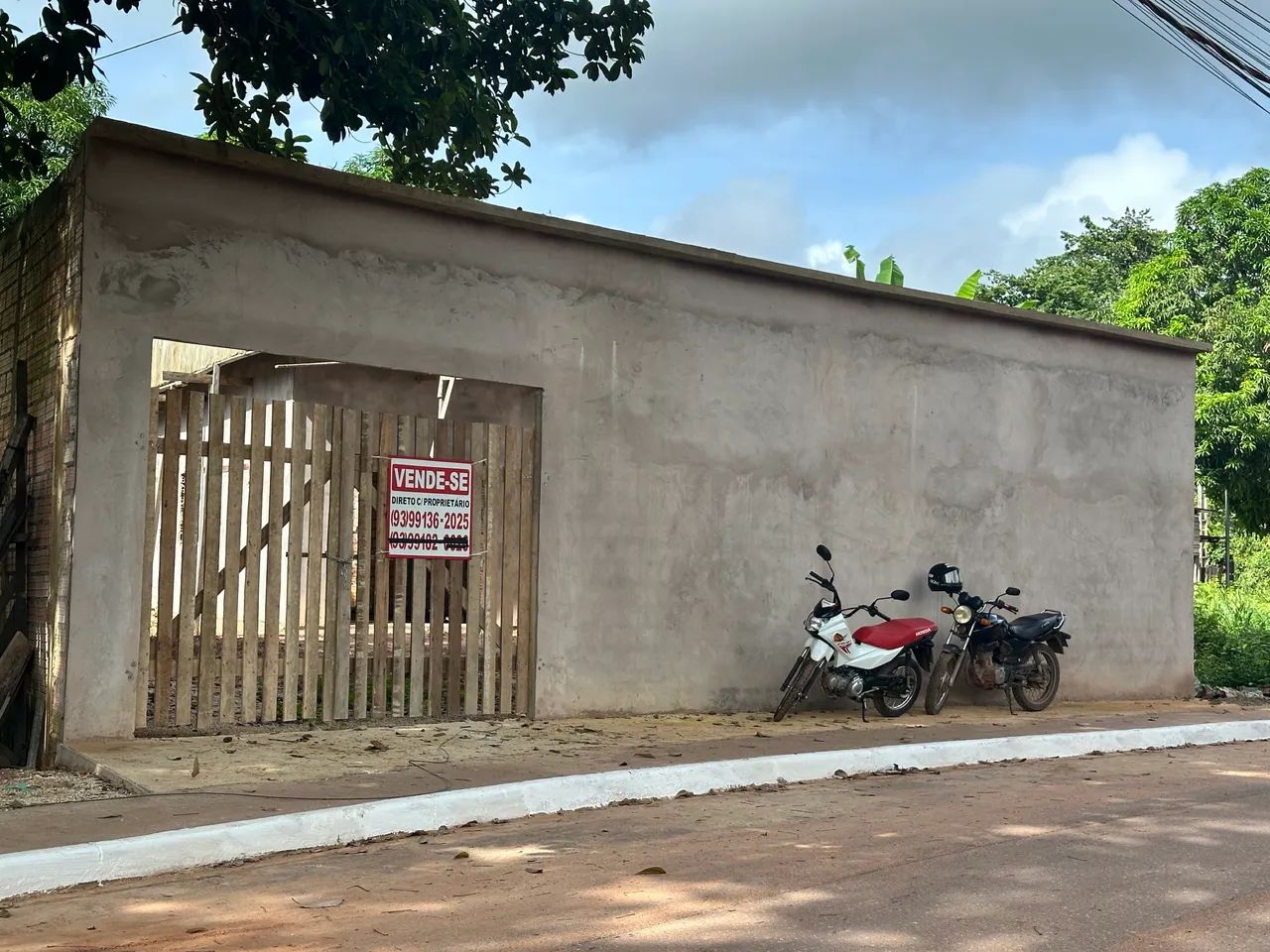 VENDO CASA EM CONSTRUÇÃO NO VIGIA 