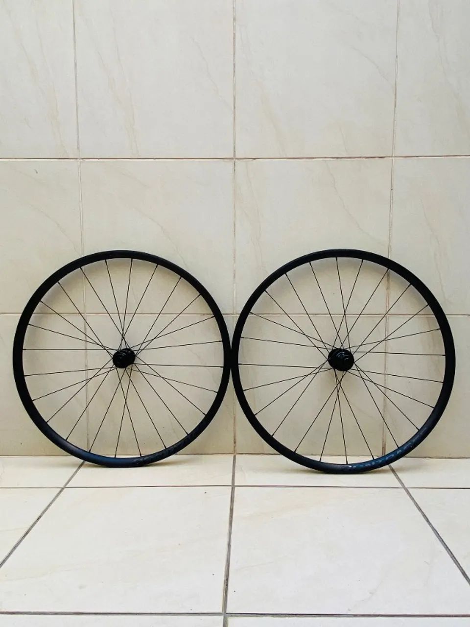 Roda Bontrager Paradigm SL Disco tubeless ready para  Bicicleta 