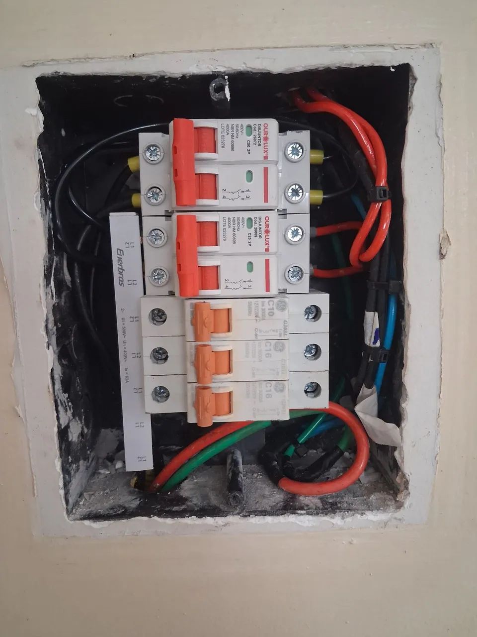 Serviço elétricos e manutenção geral  - Foto 2
