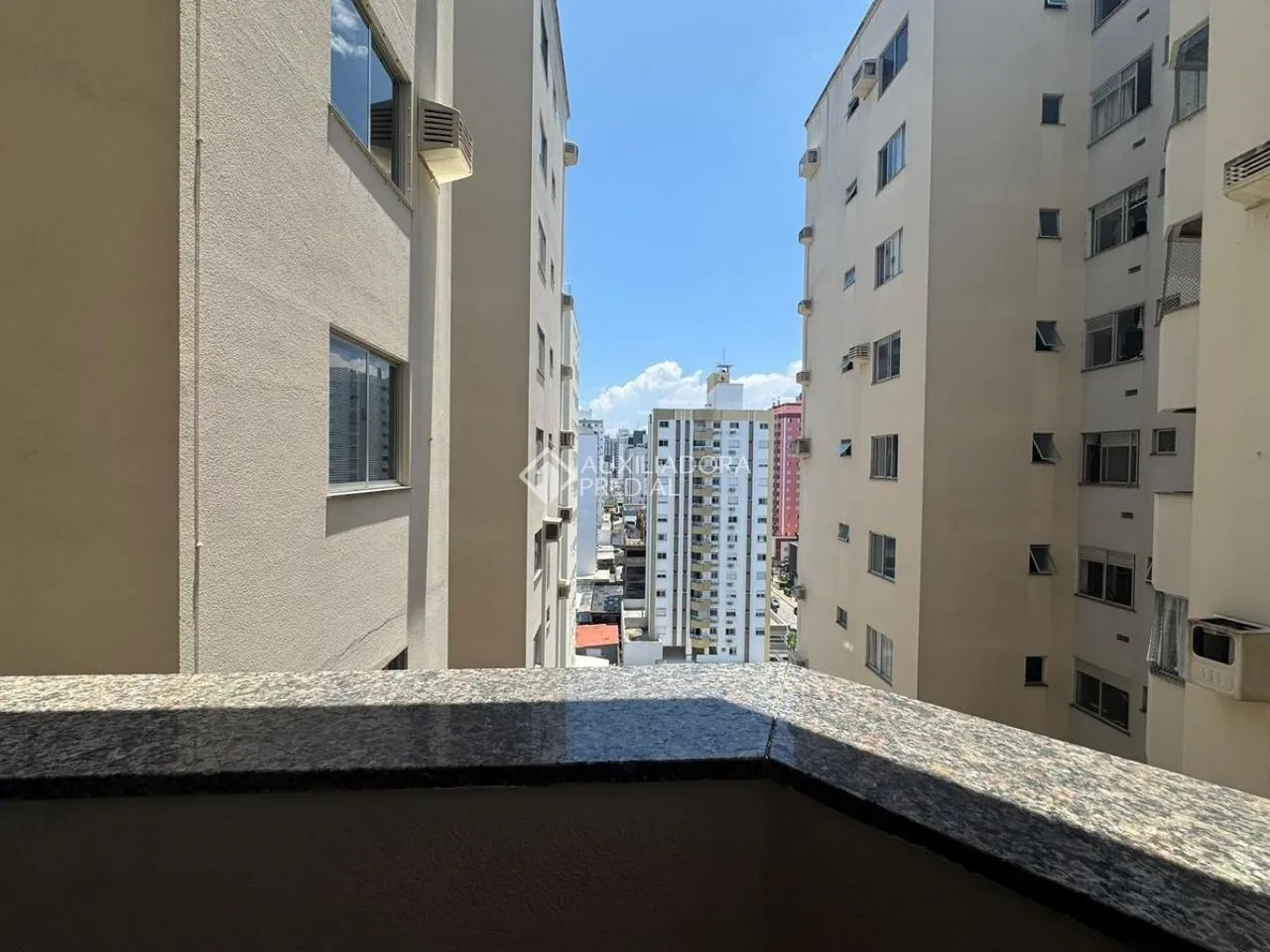 Apartamento 2 quartos, sol da tarde e sacada em Campinas - Foto 4