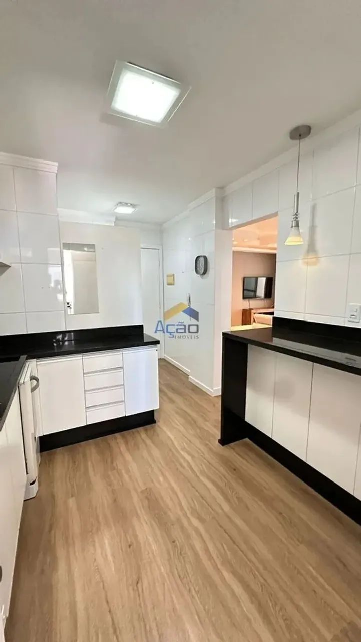 Apartamento Mobiliado Com 01 suíte + 02 dormitórios no bairro Braia Brava em Itajaí/SC - Foto 4