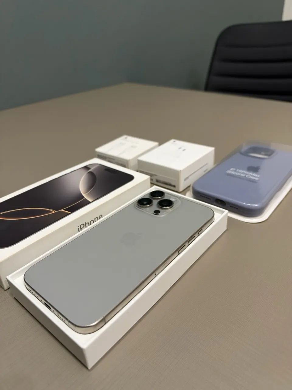 IPHONE 16 PRO MAX 256GB COMPLETO