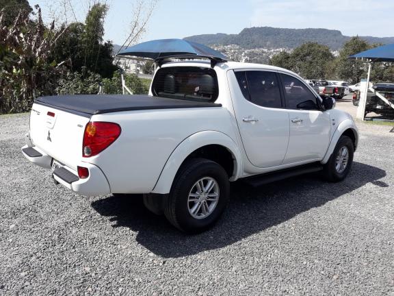 MITSUBISHI L200 TRITON 2014/2015 3.2 HPE 4X4 CD 16V TURBO INTERCOOLER DIESEL 4P AUTOMÁTIC - Foto 4