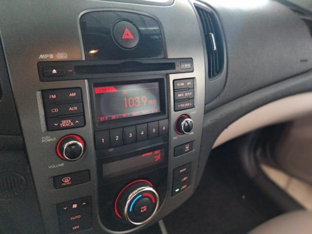 Cerato 2011 EX2 Autom. - Foto 16