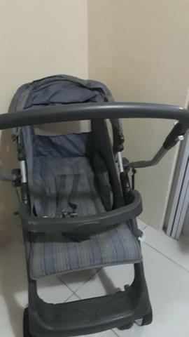 Carrinho de bebê + bebê conforto