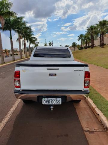 Hilux STD 3.0 Diesel 4X4 manual 2014/14 - Foto 6