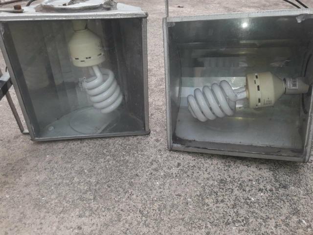 2 refletores em ótimo estado - Foto 2