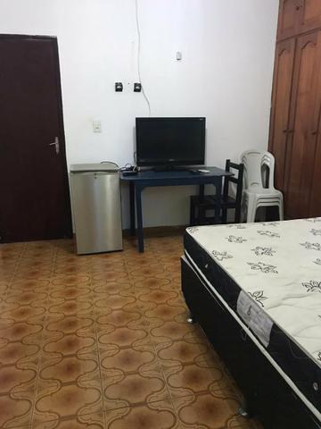 Kitenete mobiliada na Praia de Iracema incluso Agua luz internet - Foto 3