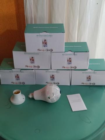 Lâmpada Led com Câmera Wi-Fi panorâmica 360° - Foto 2