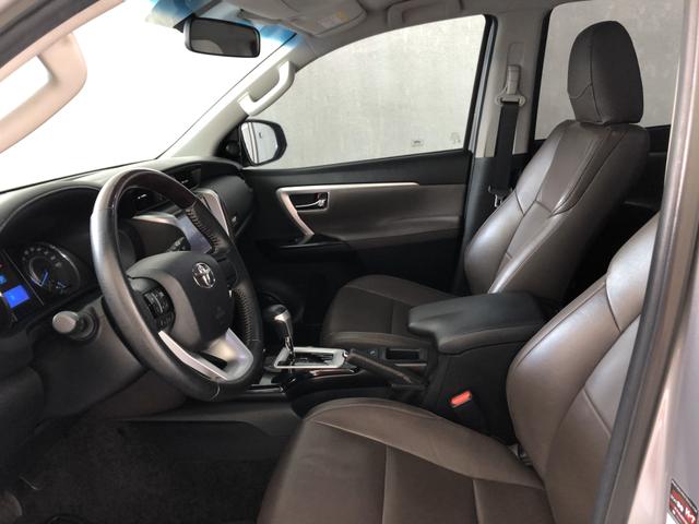 Hilux SW4 Flex 2017 7 Lugares Baixa Quilometragem - Foto 8