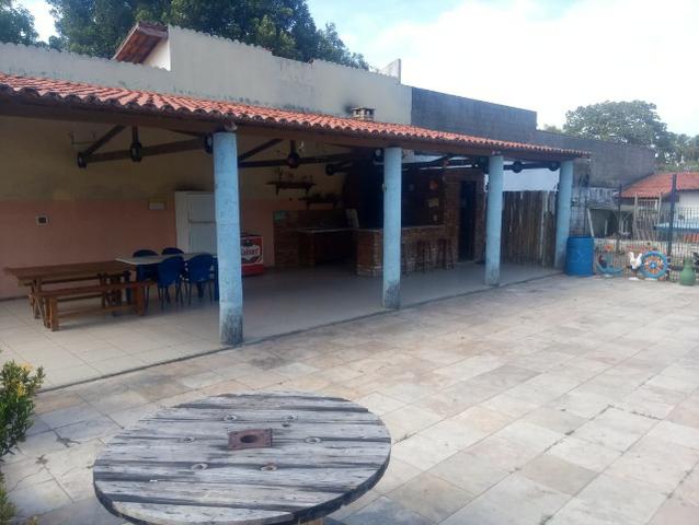 Chacara no Icarai toda alpendrada 5 Suites Campo de Futebol Piscina mais de 15 vagas estac - Foto 2