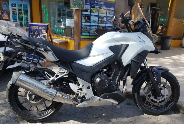 Moto de mulher - baixa quilometragem