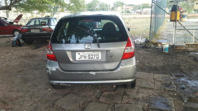 Vendo ou troco Honda fit 2004 quitado $6.500 leia o anúncio - Foto 5