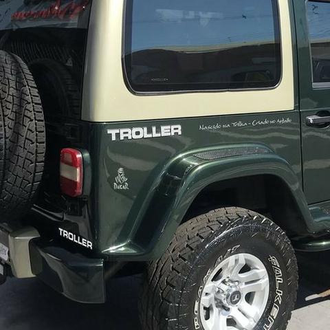 Par Adesivo /Logotipo / Emblema Resinado para Jeep Troller modelo original