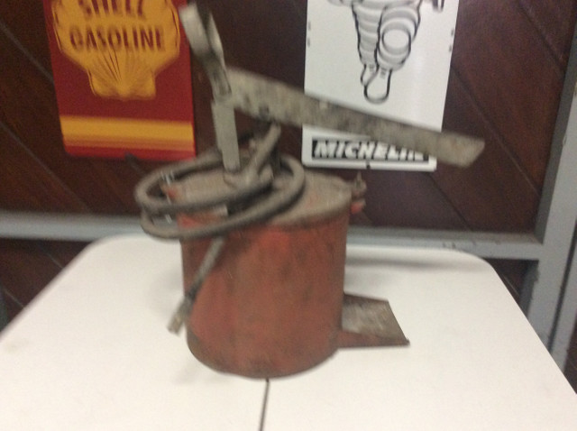 Engraxadeira Bomba antiga de engraxar