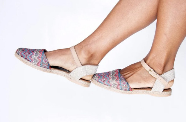 Sandália Estampada Duzzo - Foto 2