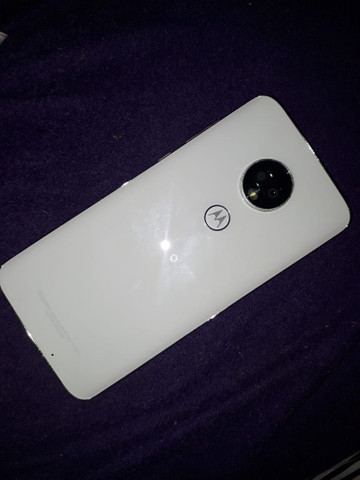 Motorola G7 plus 64gb com pequeno detalhe - Foto 4