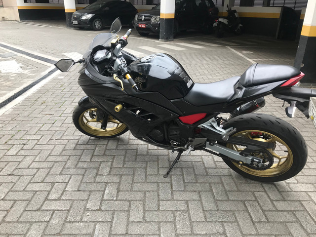 Kawasaki ninja 300