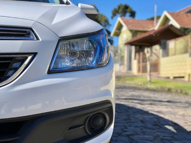 Prisma LT 1.4 2013 - Foto 4