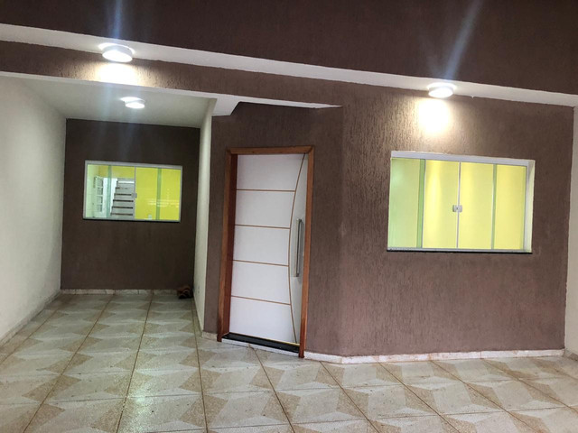 Casa a Venda próximo Avenida Itavuvu / 5 minutos Shopping Cidade